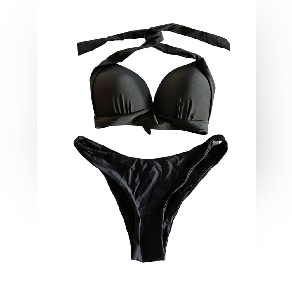 Sexy push up built in bra halter style high cut low rise bikini size large NWT